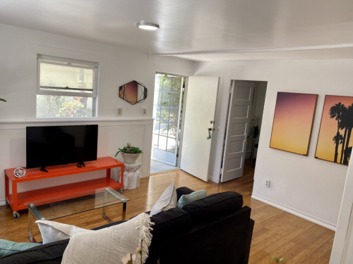 Charming apartment near the Memorial Open Air Theatre