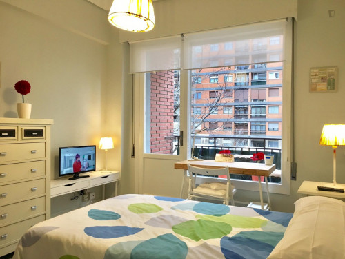 Nice single bedroom in a 7-bedroom apartment near Latorre General Plaza - Gallery - 27