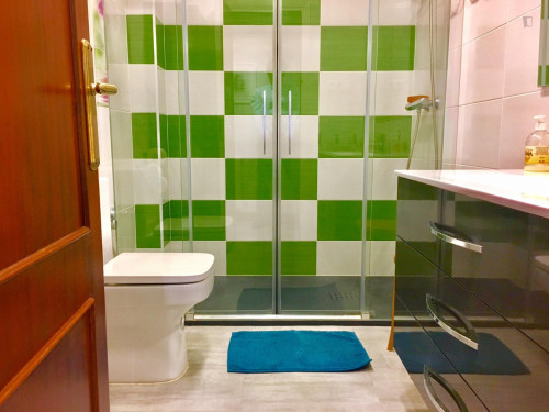 Nice single bedroom in a 7-bedroom apartment near Latorre General Plaza - Gallery - 7