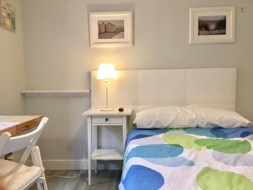 Nice single bedroom in a 7-bedroom apartment near Latorre General Plaza - Gallery - 24