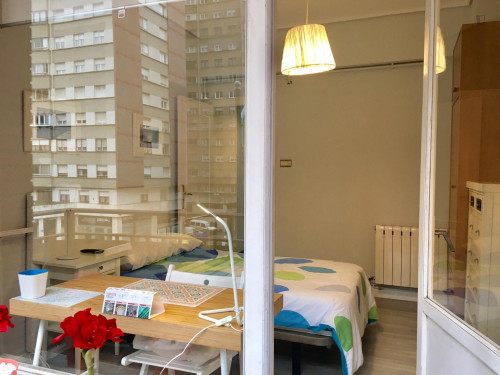 Nice single bedroom in a 7-bedroom apartment near Latorre General Plaza - Gallery - 33