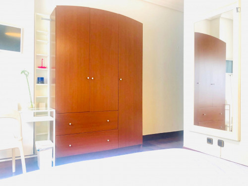 Wonderful double ensuite bedroom in a 4-bedroom apartment near Plaza de la Convivencia - Gallery - 18
