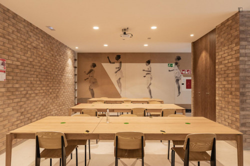 Bed in a charming twin ensuite bedroom, in Iturrama