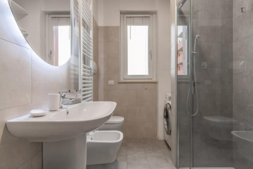 Tasteful 3-bedroom apartment in Ghisolfa