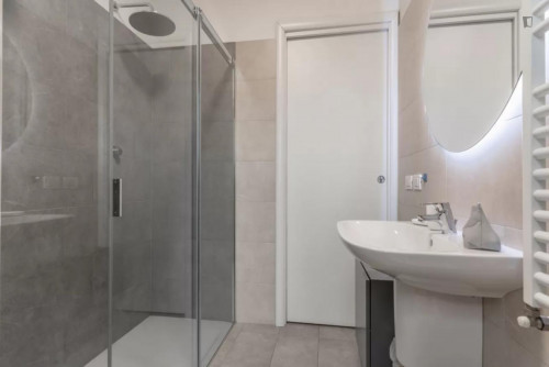 Tasteful 3-bedroom apartment in Ghisolfa