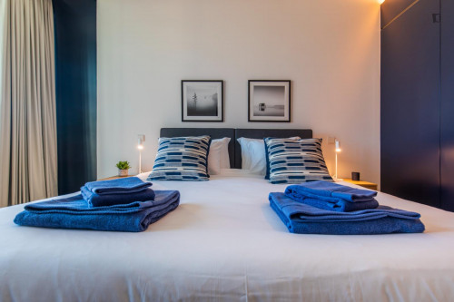 Refined 2-bedroom apartment next to Cascais train station - Gallery - 25