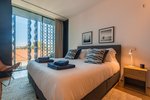 Refined 2-bedroom apartment next to Cascais train station - Gallery - 29