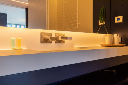 Refined 2-bedroom apartment next to Cascais train station - Gallery - 10