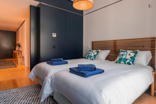 Refined 2-bedroom apartment next to Cascais train station - Gallery - 15