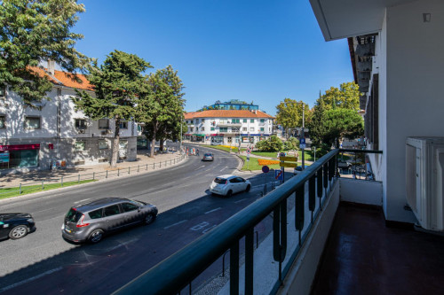 Inviting 2-bedroom apartment in sunny Cascais