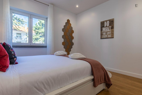 Inviting 2-bedroom apartment in sunny Cascais