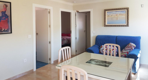 Neat 2-bedroom apartment close to Facultad de Medicina
