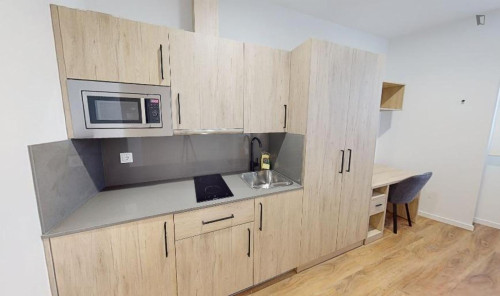 Bed in twin bedroom near S. Mames train station - Gallery - 18