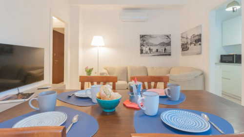 Pleasant 1-bedroom apartment with balcony in proximity to Como Lago train station