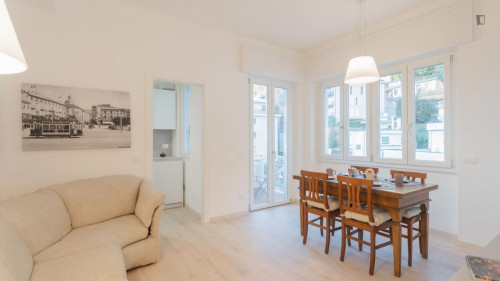 Pleasant 1-bedroom apartment with balcony in proximity to Como Lago train station - Gallery - 21