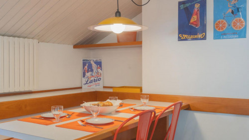 Spacious 3-bedroom apartment next to Giardini del Tempio Voltiano