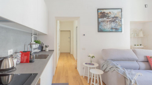 Comfy one.bedroom flat close to Basilica di San fedele - Gallery - 6