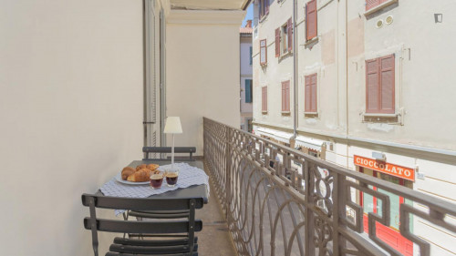 Comfy one.bedroom flat close to Basilica di San fedele - Gallery - 12