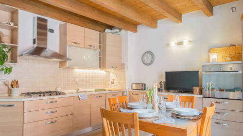 Bright 2-bedroom apartment close to Como Lago train station - Gallery - 15