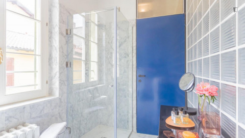 Fancy 2-bedroom apartment near Como Borghi train station