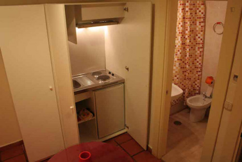 Neat studio flat next near Facultad de Derecho