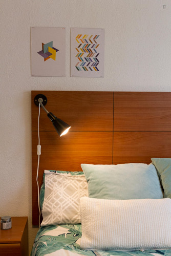 Super cool single bedroom in Santutxu - Gallery - 16