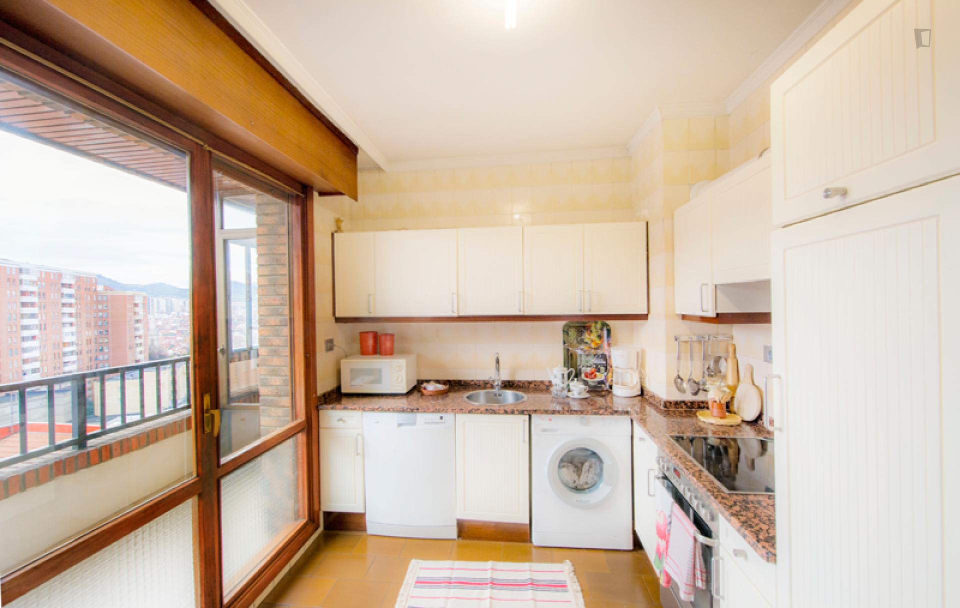 Friendly single bedroom close to Casco Viejo metro station