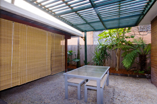 Retro House - Gallery - 13