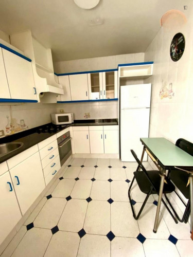 Bright double bedroom in Castellón de la Plana close to Hospital Provincial de Castellón