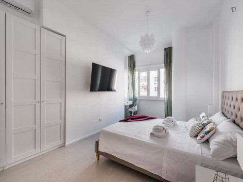 Elegant 3-bedroom apartment in Porta Maggiore