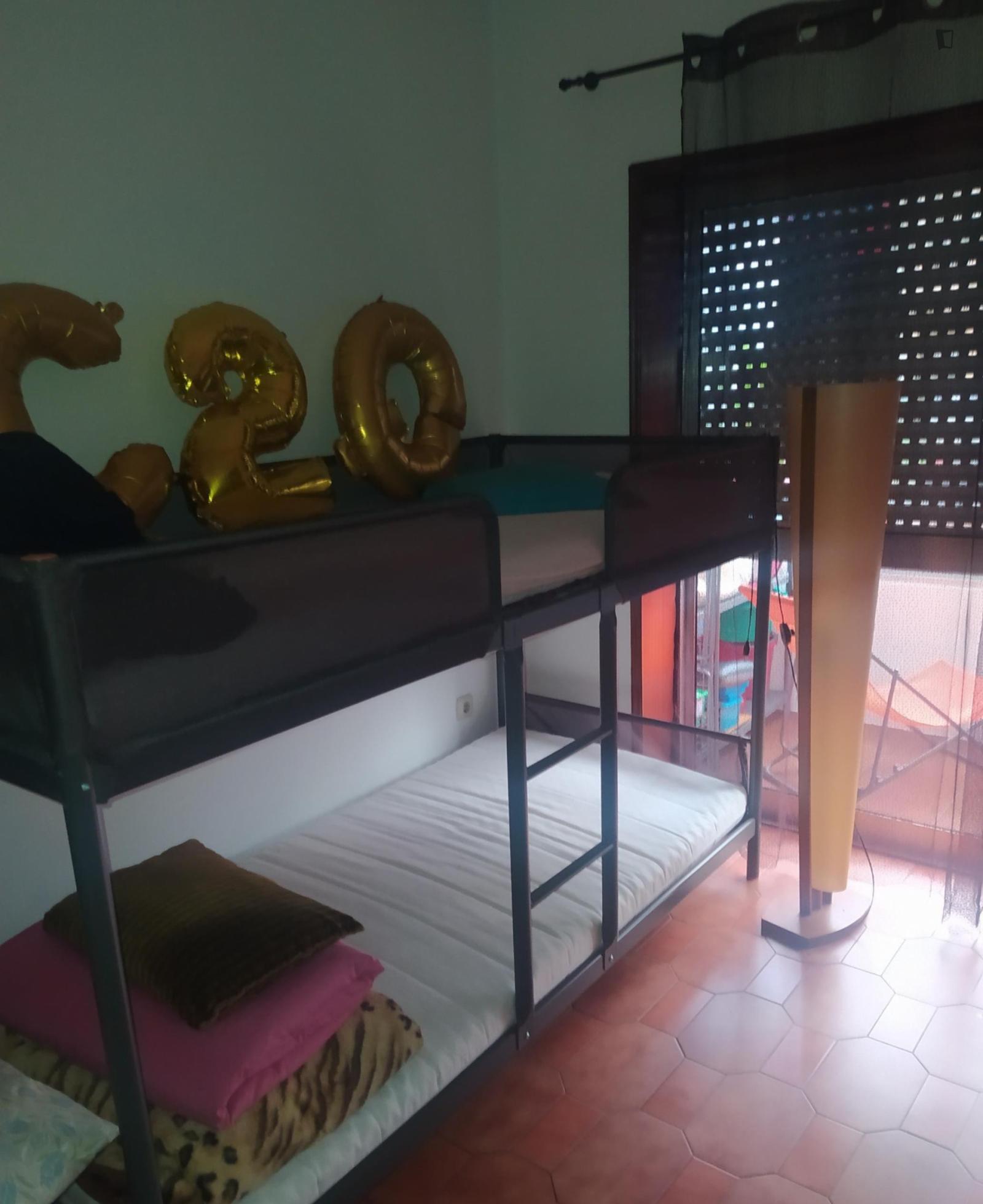 Amazing Bunk Bedroom In Caldelas - 1