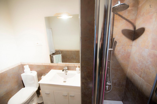 Delightful double bedroom near Pergola del Parque de Doña Casilda - Gallery - 11