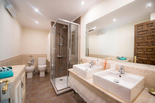 Delightful double bedroom near Pergola del Parque de Doña Casilda - Gallery - 15