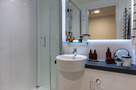 Standard Plus En Suite - Winfield Court - Gallery - 8