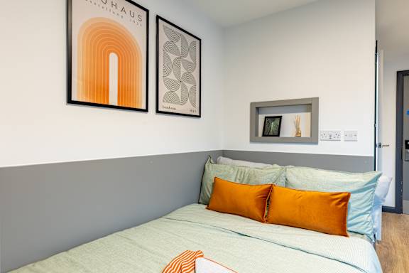  Silver En Suite  -  Winfield Court  - Gallery -  1