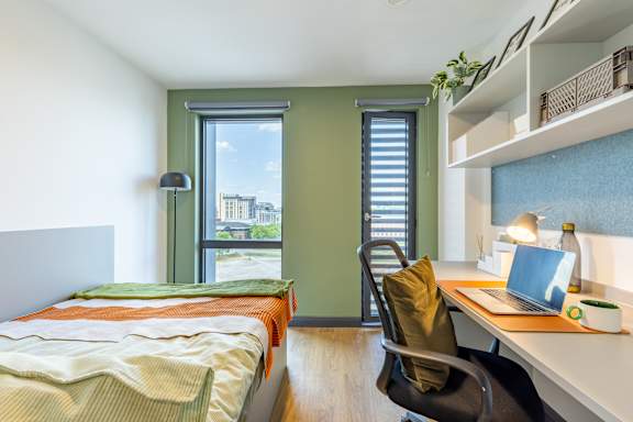  Silver En Suite  -  Winfield Court  - Gallery -  4