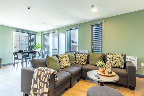 Standard En Suite - Winfield Court - Gallery - 4