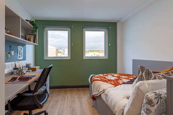  Bronze En Suite  -  Winfield Court  - Gallery -  1