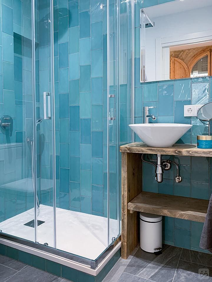 Double Room With Balcony  -  Modern Coliving Community with Private Suites in Vibrant Eixample  - Gallery -  7