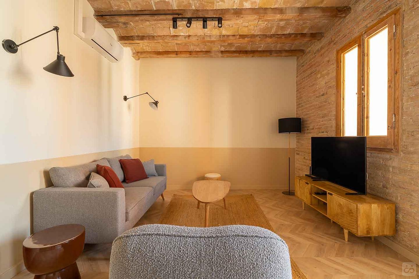  Full Room With Balcony  -  Modern Coliving Community with Private Suites in Vibrant Eixample  - Gallery -  13