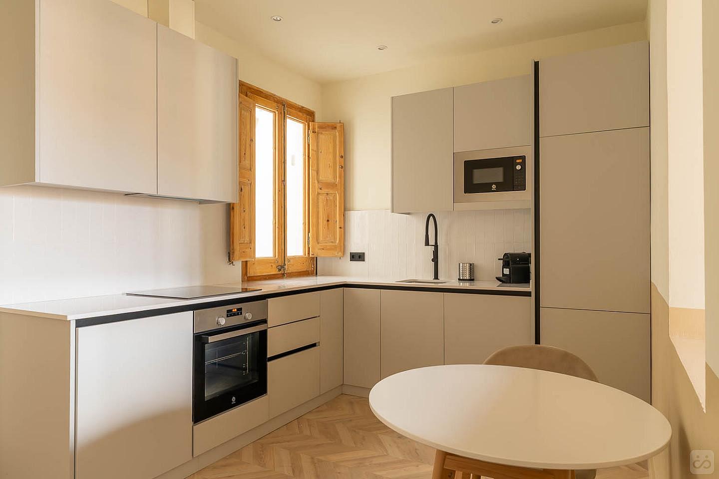  Full Room With Balcony  -  Modern Coliving Community with Private Suites in Vibrant Eixample  - Gallery -  9