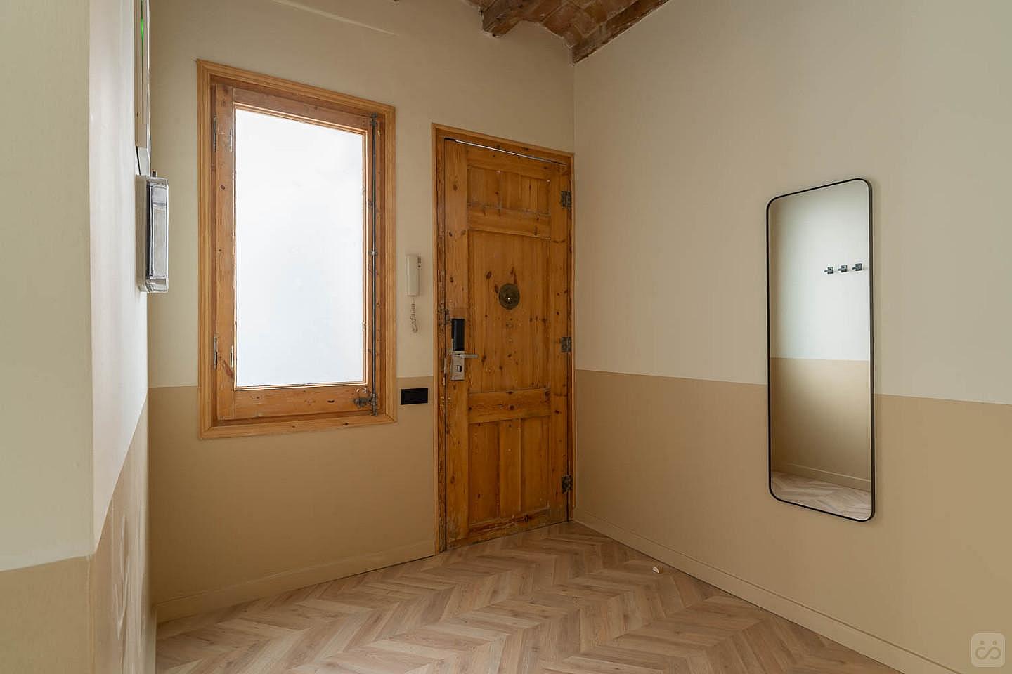  Full Room With Shared Bathroom   -  Modern Coliving Community with Private Suites in Vibrant Eixample  - Gallery -  6