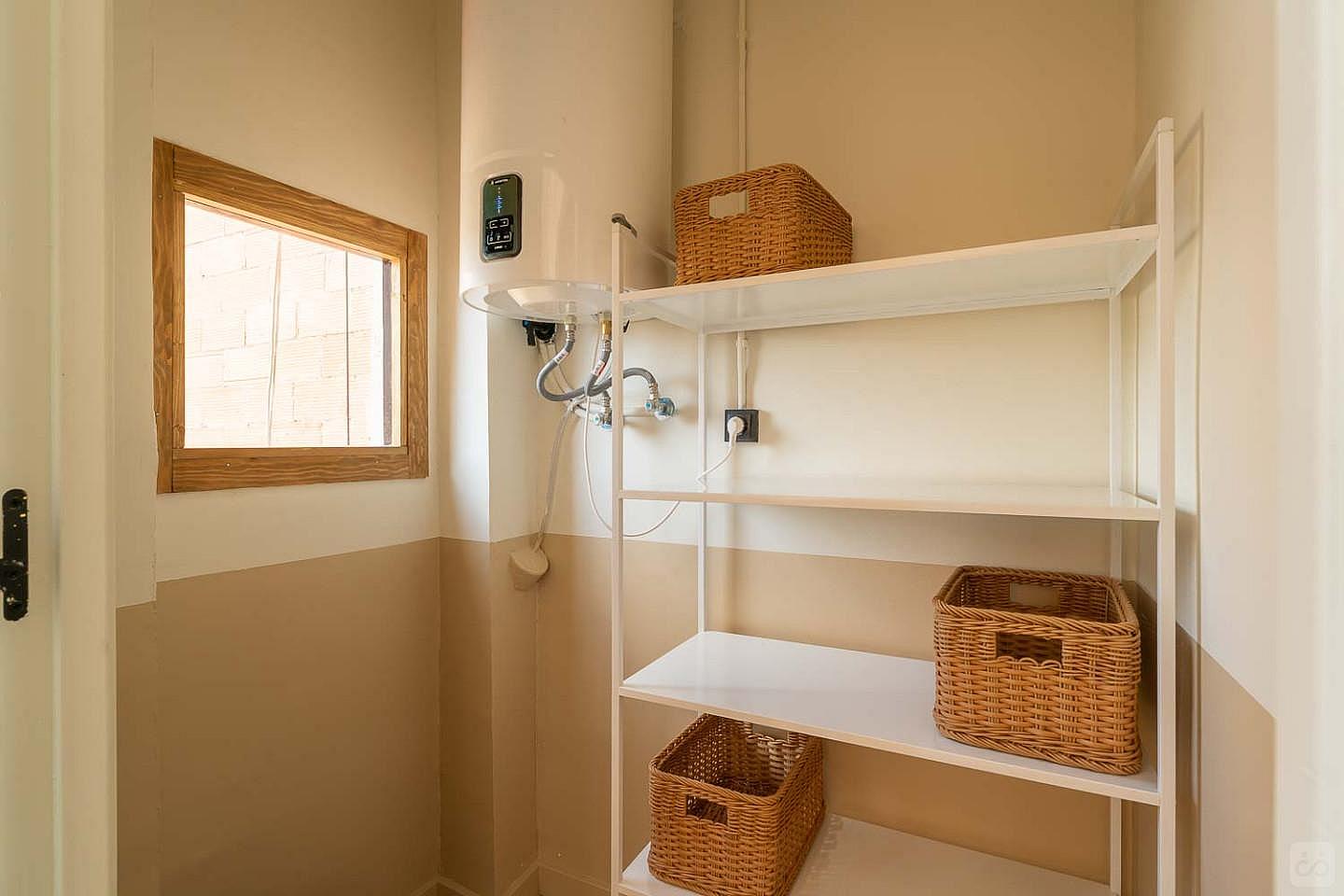  Full Room With Shared Bathroom   -  Modern Coliving Community with Private Suites in Vibrant Eixample  - Gallery -  18