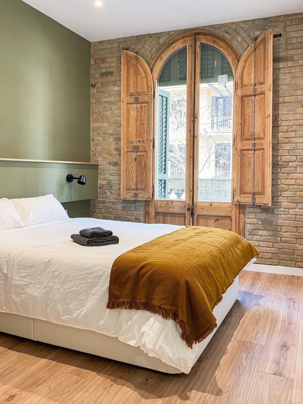  Large Ensuite A - Flat With Private Terrace  -  Modern Coliving Community with Private Suites in Vibrant Eixample  - Gallery -  69