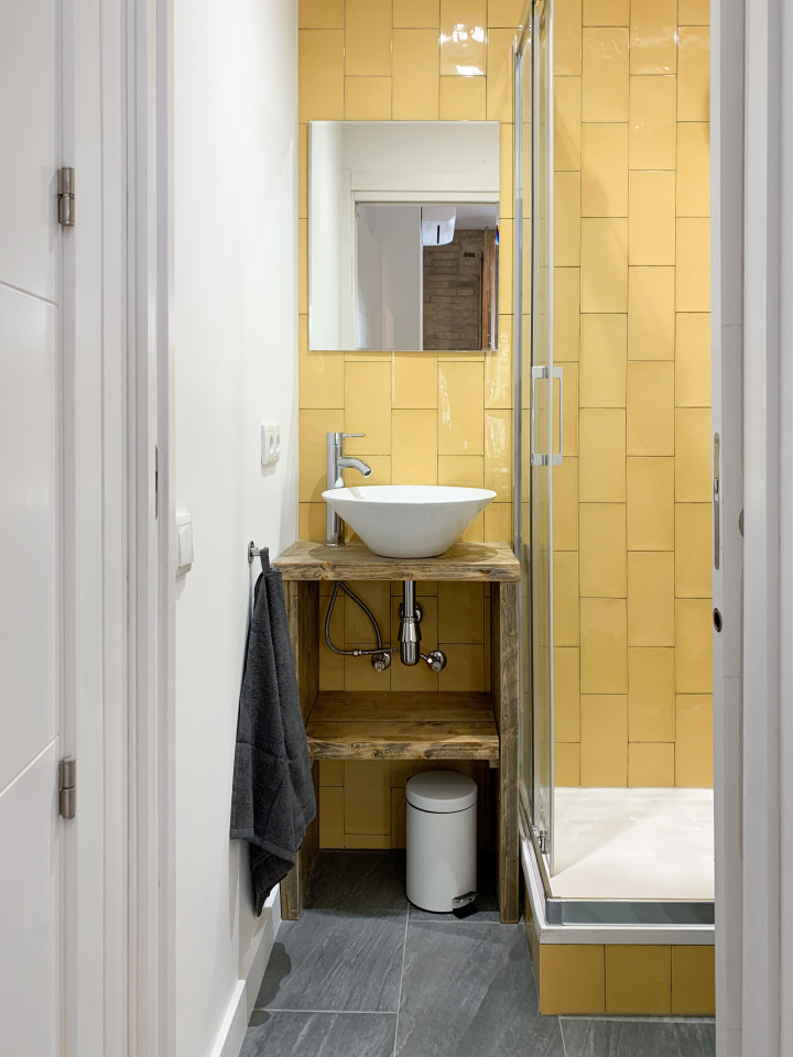  Large Ensuite A - Flat With Private Terrace  -  Modern Coliving Community with Private Suites in Vibrant Eixample  - Gallery -  40