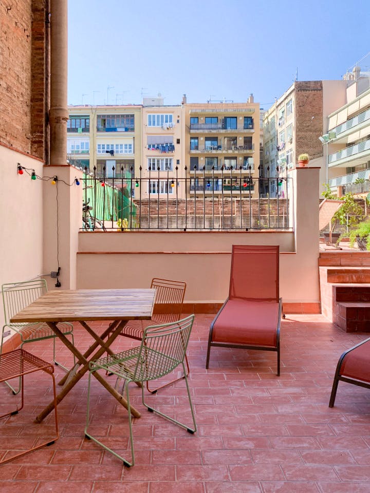  Large Ensuite A - Flat With Private Terrace  -  Modern Coliving Community with Private Suites in Vibrant Eixample  - Gallery -  32