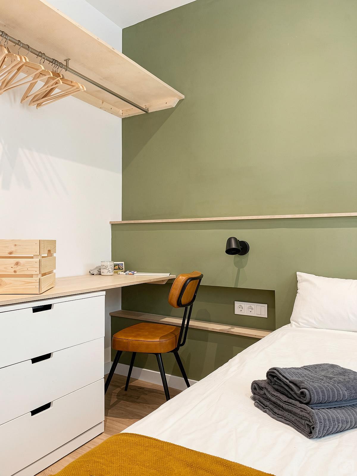  Large Ensuite A - Flat With Private Terrace  -  Modern Coliving Community with Private Suites in Vibrant Eixample  - Gallery -  71