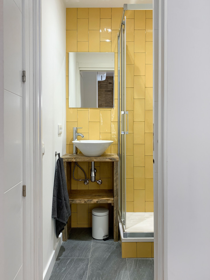  Large Ensuite A - Flat With Private Terrace  -  Modern Coliving Community with Private Suites in Vibrant Eixample  - Gallery -  39