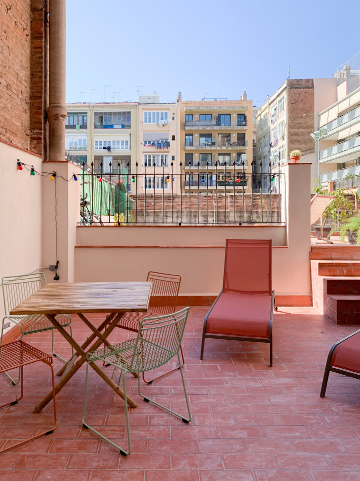  Large Ensuite A - Flat With Private Terrace  -  Modern Coliving Community with Private Suites in Vibrant Eixample  - Gallery -  49