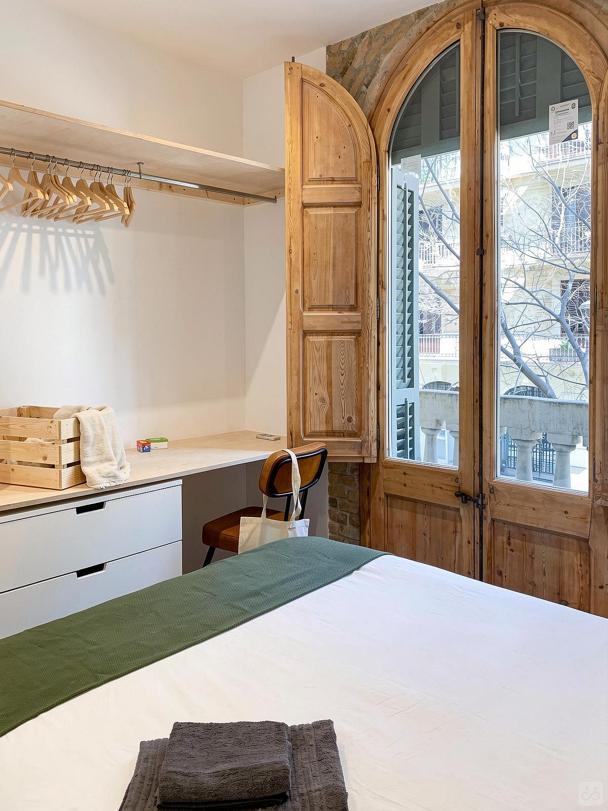  Large Ensuite B - Flat With Private Terrace  -  Modern Coliving Community with Private Suites in Vibrant Eixample  - Gallery -  82